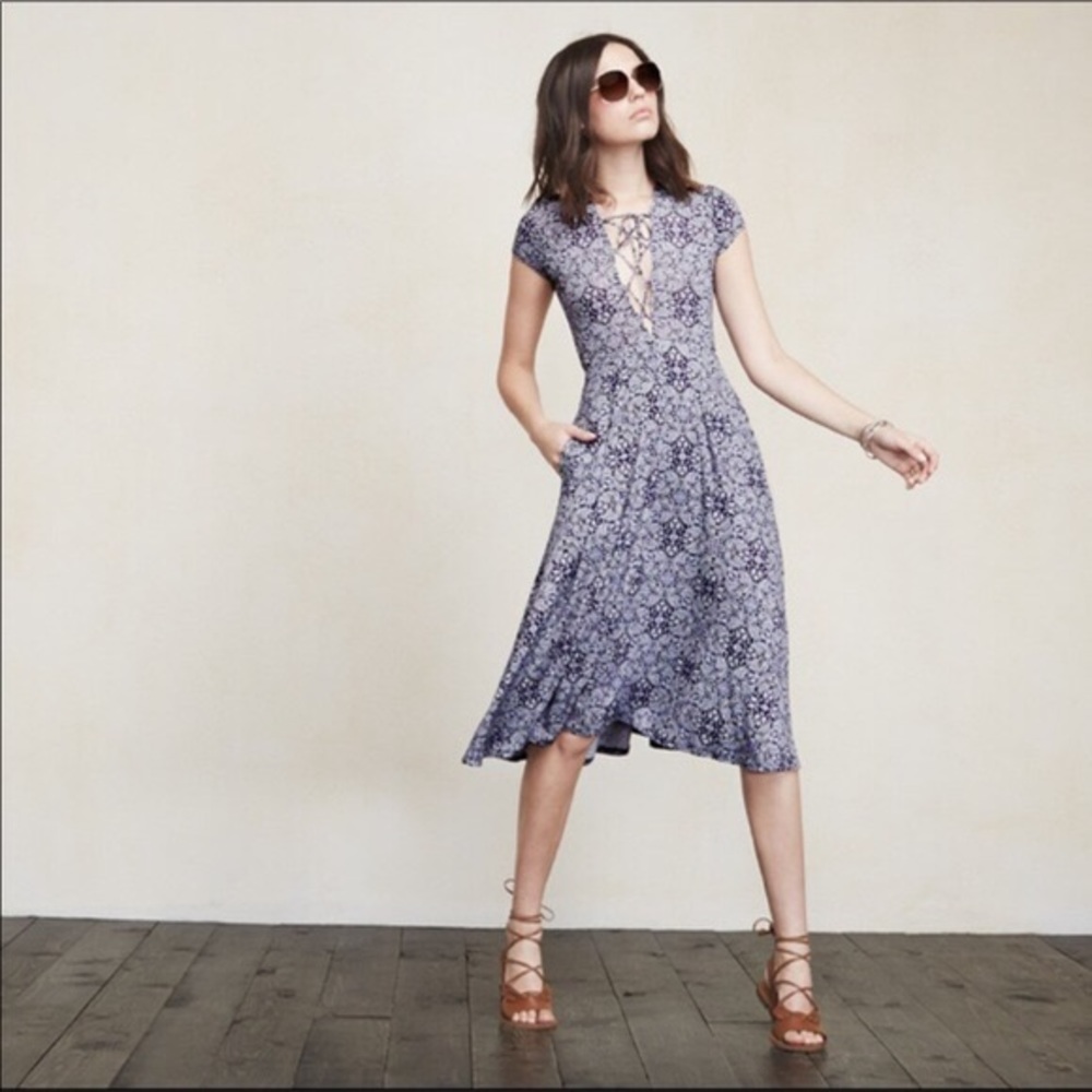 REFORMATION Sandy Dress